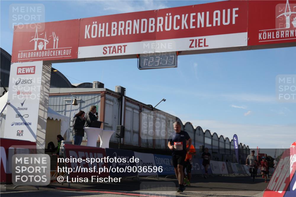 03.10.2025 - Köhlbrandbrückenlauf Luisa Fischer http://msf.ph/oto/9036596 03.10.2025 13:23:16 Ziel 4339, 4553, 4904, 4905, 4911, 5076, 5573, 5712, 5716, 6071, 6277, 6618, 6619, 6652, 6653 meine-sportfotos.de
