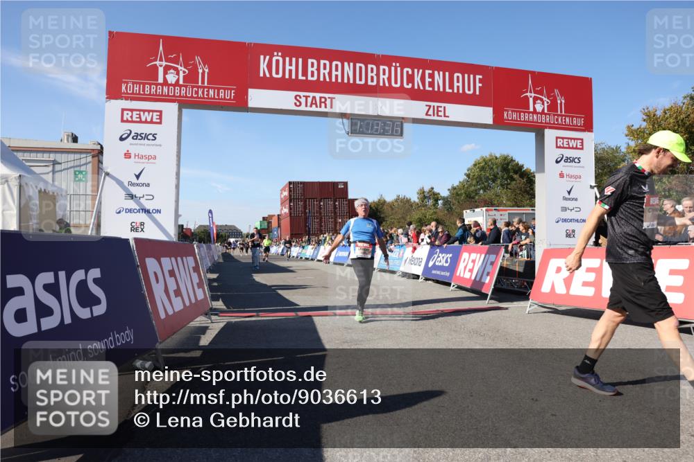 03.10.2025 - Köhlbrandbrückenlauf Lena Gebhardt http://msf.ph/oto/9036613 03.10.2025 13:13:37 Ziel 4065, 4324, 4448, 4461, 4580, 4595, 5147, 5908, 6116, 6363 meine-sportfotos.de