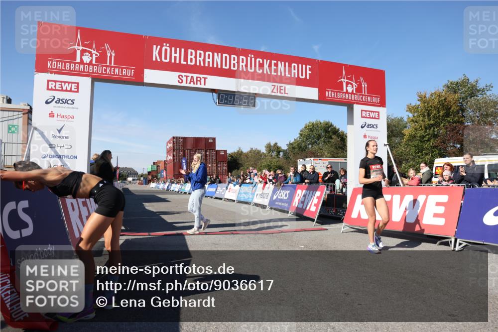 03.10.2025 - Köhlbrandbrückenlauf Lena Gebhardt http://msf.ph/oto/9036617 03.10.2025 12:46:56 Ziel 6483, 6516, 6740 meine-sportfotos.de