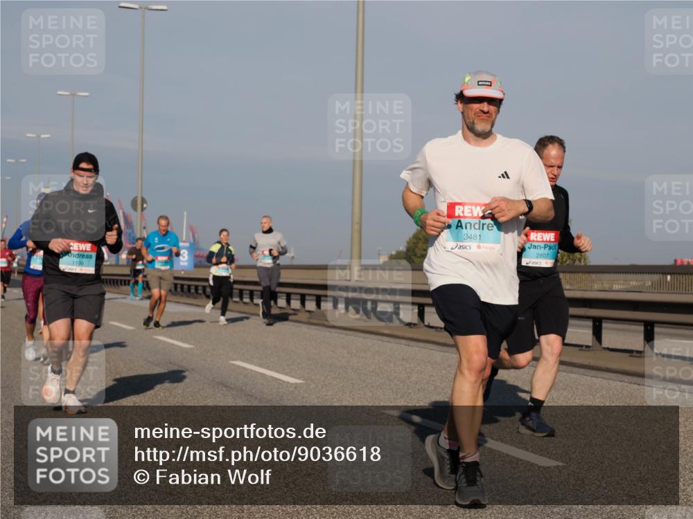 03.10.2025 - Köhlbrandbrückenlauf Fabian Wolf http://msf.ph/oto/9036618 03.10.2025 09:51:16 Position 3 1199, 3481, 2807 meine-sportfotos.de