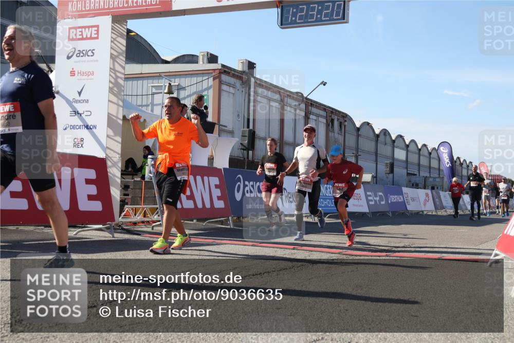 03.10.2025 - Köhlbrandbrückenlauf Luisa Fischer http://msf.ph/oto/9036635 03.10.2025 13:23:19 Ziel 4339, 4553, 4904, 4905, 4911, 5076, 5573, 5716, 6277, 6618, 6619, 6652, 6653 meine-sportfotos.de