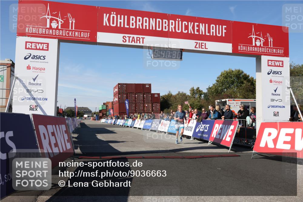 03.10.2025 - Köhlbrandbrückenlauf Lena Gebhardt http://msf.ph/oto/9036663 03.10.2025 12:47:30 Ziel 6638 meine-sportfotos.de