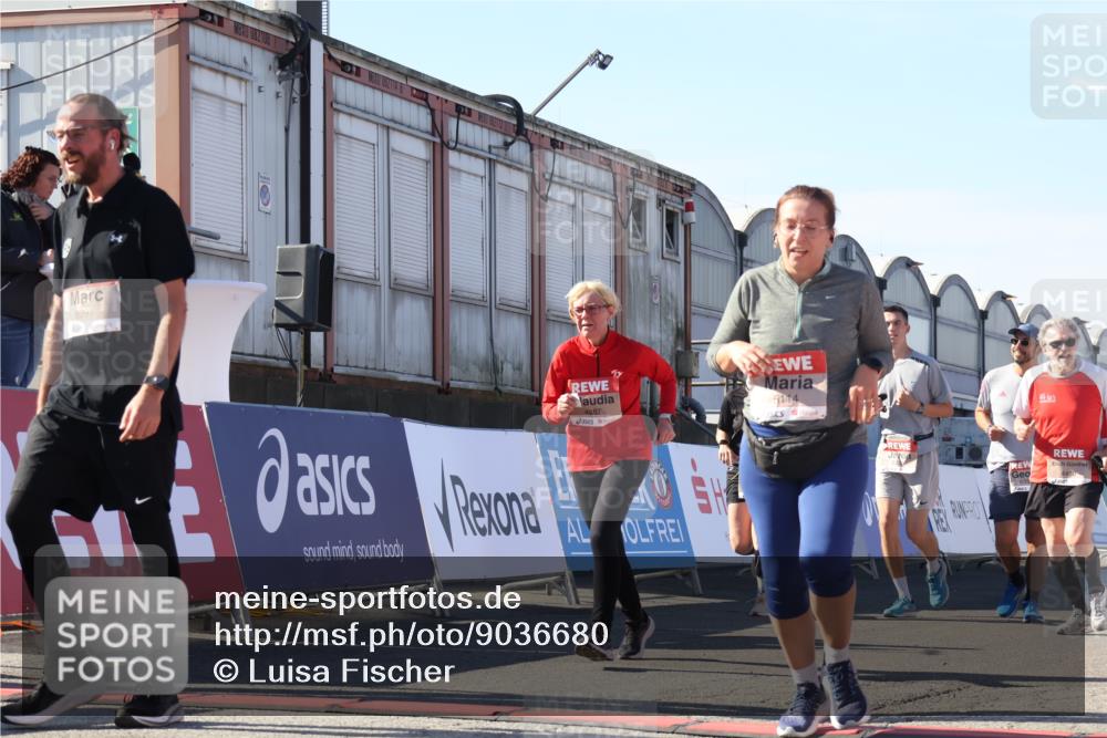 03.10.2025 - Köhlbrandbrückenlauf Luisa Fischer http://msf.ph/oto/9036680 03.10.2025 13:23:26 Ziel 4450, 4477, 4719, 4887, 4892, 4911, 5003, 5114, 6277, 6291, 6337, 6338, 6378, 6618, 6619, 6653 meine-sportfotos.de