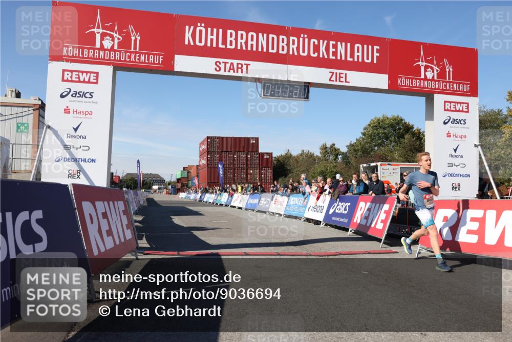03.10.2025 - Köhlbrandbrückenlauf Lena Gebhardt http://msf.ph/oto/9036694 03.10.2025 12:47:32 Ziel 6638 meine-sportfotos.de