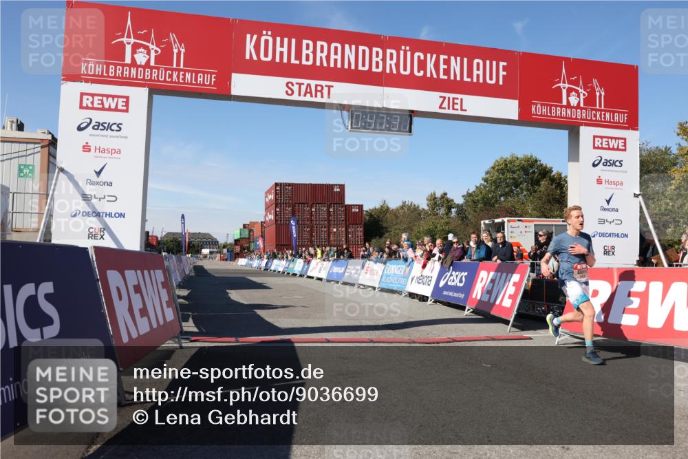 03.10.2025 - Köhlbrandbrückenlauf Lena Gebhardt http://msf.ph/oto/9036699 03.10.2025 12:47:32 Ziel 6638 meine-sportfotos.de