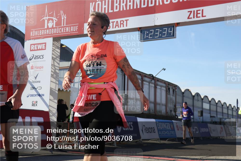 03.10.2025 - Köhlbrandbrückenlauf Luisa Fischer http://msf.ph/oto/9036708 03.10.2025 13:23:32 Ziel 4450, 4477, 4719, 4752, 4887, 4892, 5003, 5114, 5653, 6291, 6337, 6338, 6378 meine-sportfotos.de