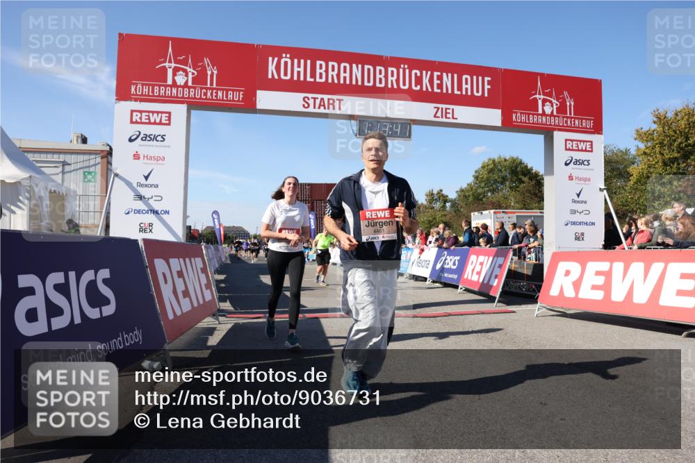 03.10.2025 - Köhlbrandbrückenlauf Lena Gebhardt http://msf.ph/oto/9036731 03.10.2025 13:13:42 Ziel 4348, 4461, 4580, 4595, 5147, 5802, 5884, 5886, 5908, 6116, 6363, 6366 meine-sportfotos.de