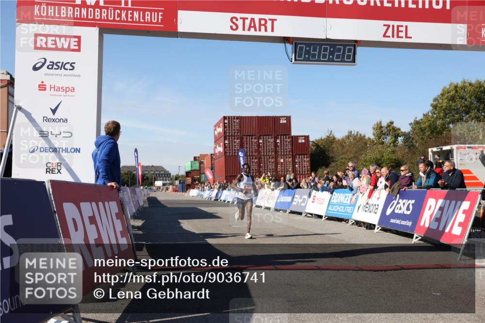 03.10.2025 - Köhlbrandbrückenlauf Lena Gebhardt http://msf.ph/oto/9036741 03.10.2025 12:48:28 Ziel 6359 meine-sportfotos.de