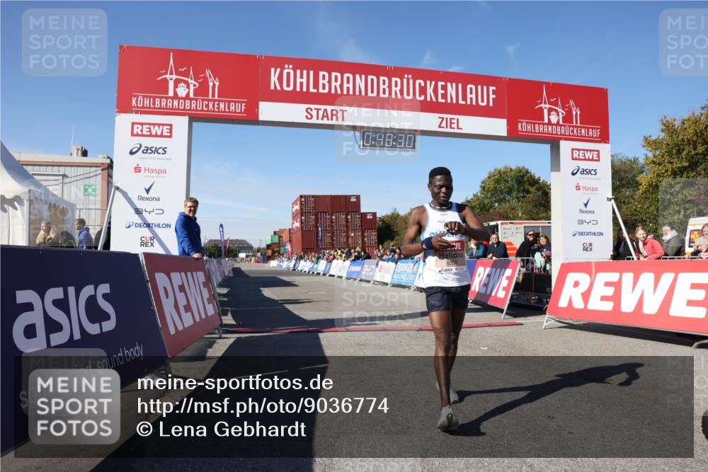 03.10.2025 - Köhlbrandbrückenlauf Lena Gebhardt http://msf.ph/oto/9036774 03.10.2025 12:48:31 Ziel 6359 meine-sportfotos.de