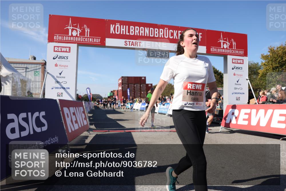 03.10.2025 - Köhlbrandbrückenlauf Lena Gebhardt http://msf.ph/oto/9036782 03.10.2025 13:13:43 Ziel 4348, 4461, 4595, 5147, 5802, 5884, 5886, 5908, 6116, 6363, 6366 meine-sportfotos.de