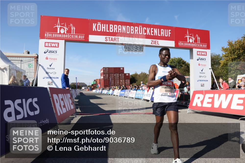 03.10.2025 - Köhlbrandbrückenlauf Lena Gebhardt http://msf.ph/oto/9036789 03.10.2025 12:48:31 Ziel 6359 meine-sportfotos.de