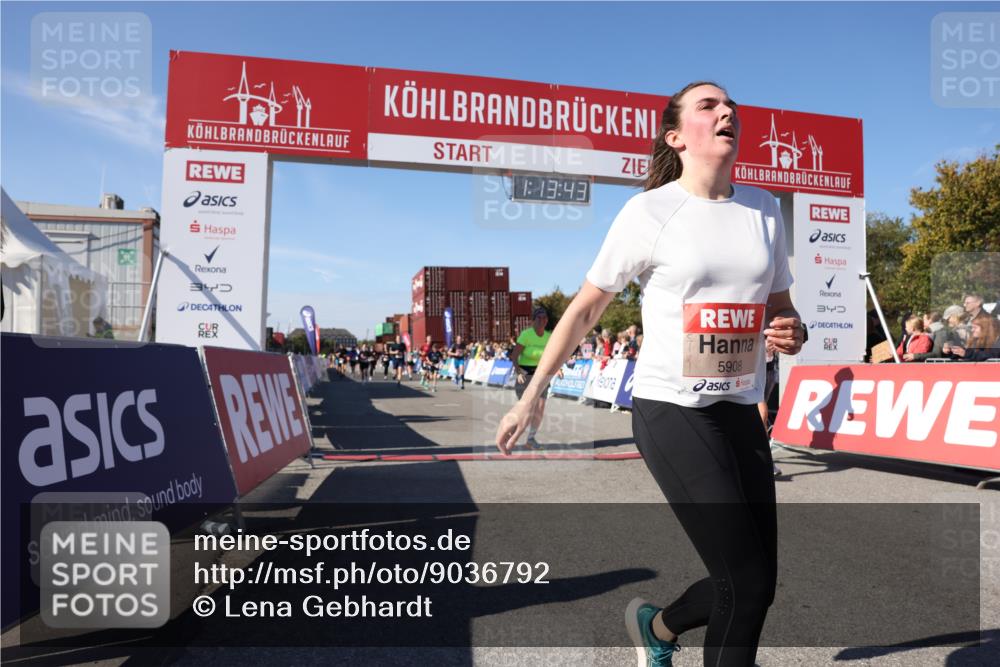 03.10.2025 - Köhlbrandbrückenlauf Lena Gebhardt http://msf.ph/oto/9036792 03.10.2025 13:13:43 Ziel 4348, 4461, 4595, 5147, 5802, 5884, 5886, 5908, 6116, 6363, 6366 meine-sportfotos.de