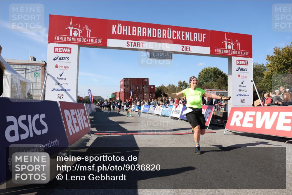 03.10.2025 - Köhlbrandbrückenlauf Lena Gebhardt http://msf.ph/oto/9036820 03.10.2025 13:13:44 Ziel 4348, 4461, 4595, 4642, 5802, 5884, 5886, 5908, 6116, 6363, 6366, 6488 meine-sportfotos.de