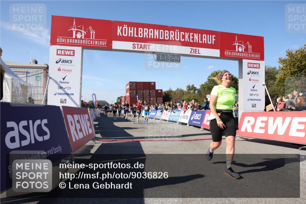 03.10.2025 - Köhlbrandbrückenlauf Lena Gebhardt http://msf.ph/oto/9036826 03.10.2025 13:13:45 Ziel 4348, 4461, 4595, 4642, 5640, 5802, 5884, 5886, 5908, 6116, 6363, 6366, 6487, 6488 meine-sportfotos.de