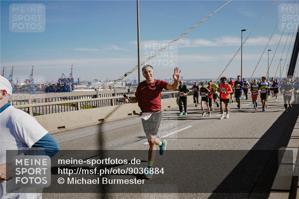 03.10.2025 - Köhlbrandbrückenlauf Michael Burmester http://msf.ph/oto/9036884 03.10.2025 12:29:36 Position 1  meine-sportfotos.de