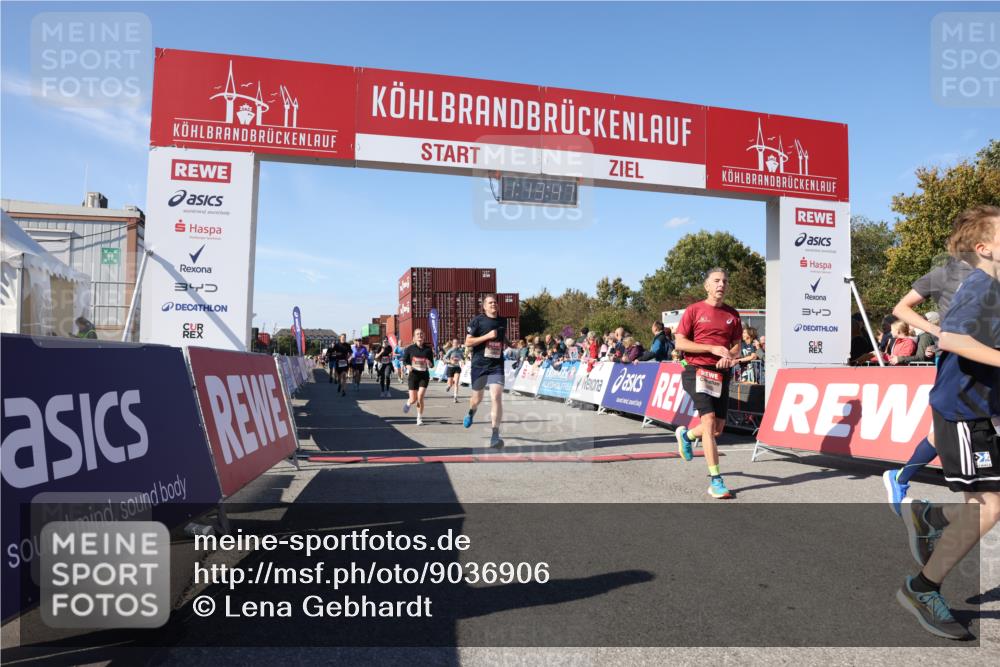 03.10.2025 - Köhlbrandbrückenlauf Lena Gebhardt http://msf.ph/oto/9036906 03.10.2025 13:13:48 Ziel 4348, 4461, 4522, 4642, 5078, 5640, 5802, 5884, 5886, 5908, 6116, 6125, 6227, 6228, 6363, 6366, 6487, 6488, 6604 meine-sportfotos.de