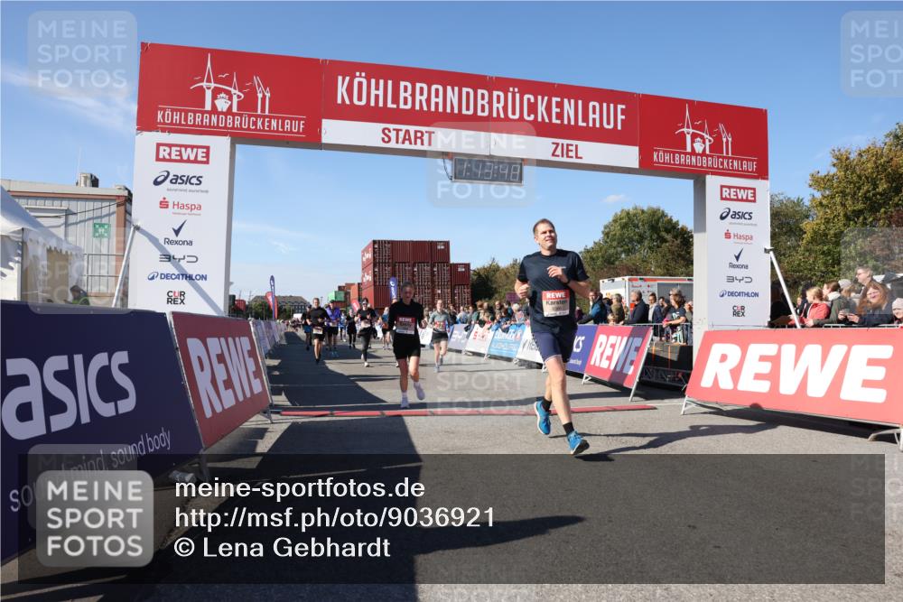 03.10.2025 - Köhlbrandbrückenlauf Lena Gebhardt http://msf.ph/oto/9036921 03.10.2025 13:13:49 Ziel 4188, 4348, 4461, 4522, 4612, 4642, 5078, 5640, 5802, 5884, 5886, 5908, 6116, 6125, 6227, 6228, 6363, 6366, 6487, 6488, 6604 meine-sportfotos.de
