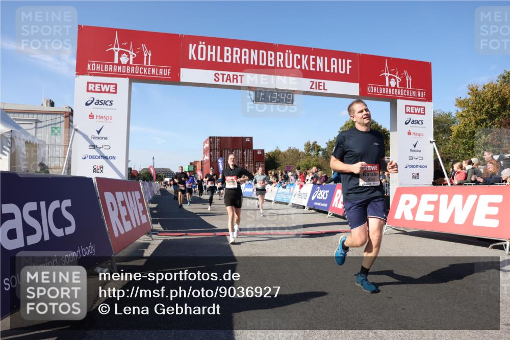 03.10.2025 - Köhlbrandbrückenlauf Lena Gebhardt http://msf.ph/oto/9036927 03.10.2025 13:13:49 Ziel 4188, 4348, 4461, 4522, 4612, 4642, 5078, 5640, 5802, 5884, 5886, 5908, 6116, 6125, 6227, 6228, 6363, 6366, 6487, 6488, 6604 meine-sportfotos.de