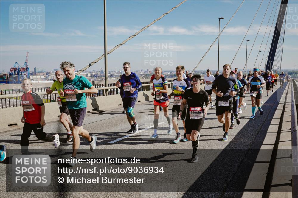 03.10.2025 - Köhlbrandbrückenlauf Michael Burmester http://msf.ph/oto/9036934 03.10.2025 12:29:39 Position 1 5023, 4885 meine-sportfotos.de