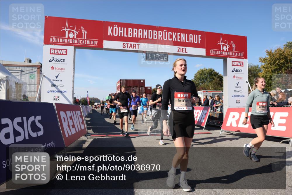 03.10.2025 - Köhlbrandbrückenlauf Lena Gebhardt http://msf.ph/oto/9036970 03.10.2025 13:13:52 Ziel 4188, 4306, 4348, 4522, 4612, 4642, 4868, 5078, 5640, 5700, 5802, 5884, 5886, 6116, 6125, 6227, 6228, 6363, 6366, 6487, 6488, 6604, 6766 meine-sportfotos.de