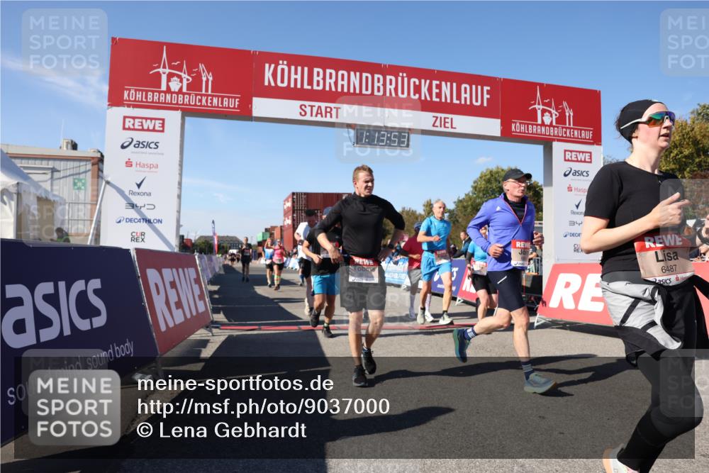 03.10.2025 - Köhlbrandbrückenlauf Lena Gebhardt http://msf.ph/oto/9037000 03.10.2025 13:13:54 Ziel 4188, 4306, 4348, 4522, 4612, 4642, 4868, 5078, 5640, 5700, 5802, 5884, 5886, 6125, 6227, 6228, 6366, 6487, 6488, 6604, 6766 meine-sportfotos.de