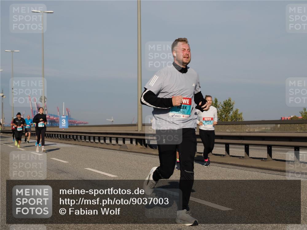 03.10.2025 - Köhlbrandbrückenlauf Fabian Wolf http://msf.ph/oto/9037003 03.10.2025 09:51:36 Position 3 3, 1505 meine-sportfotos.de