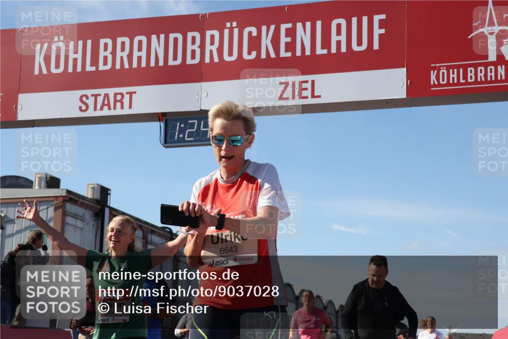 03.10.2025 - Köhlbrandbrückenlauf Luisa Fischer http://msf.ph/oto/9037028 03.10.2025 13:24:10 Ziel 4286, 4442, 4529, 4657, 4698, 4942, 4943, 5085, 5106, 5321, 5350, 5387, 5389, 5419, 5432, 5986, 6119, 6168, 6169, 6442, 6443, 6557, 6643, 6701 meine-sportfotos.de