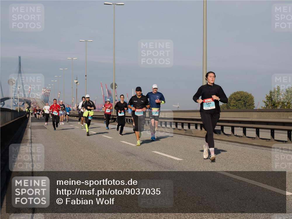 03.10.2025 - Köhlbrandbrückenlauf Fabian Wolf http://msf.ph/oto/9037035 03.10.2025 09:51:40 Position 3 1301 meine-sportfotos.de