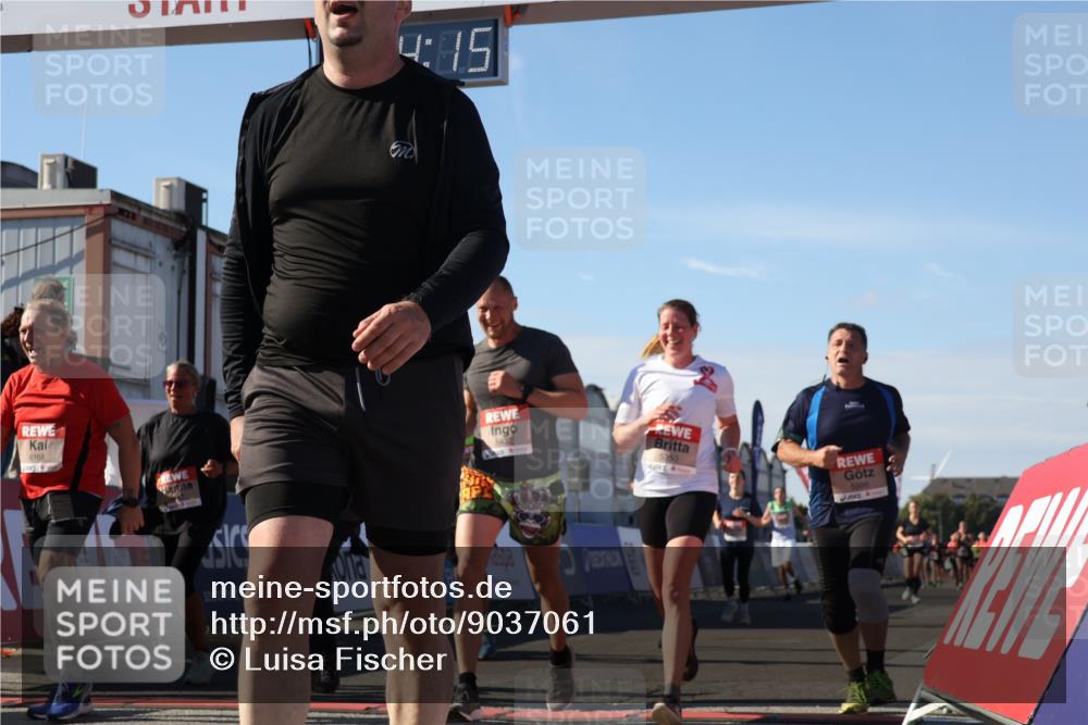 03.10.2025 - Köhlbrandbrückenlauf Luisa Fischer http://msf.ph/oto/9037061 03.10.2025 13:24:13 Ziel 4286, 4442, 4529, 4657, 4673, 4698, 4942, 4943, 5085, 5107, 5321, 5350, 5389, 5419, 5432, 5986, 6119, 6168, 6169, 6442, 6443, 6643, 6701 meine-sportfotos.de