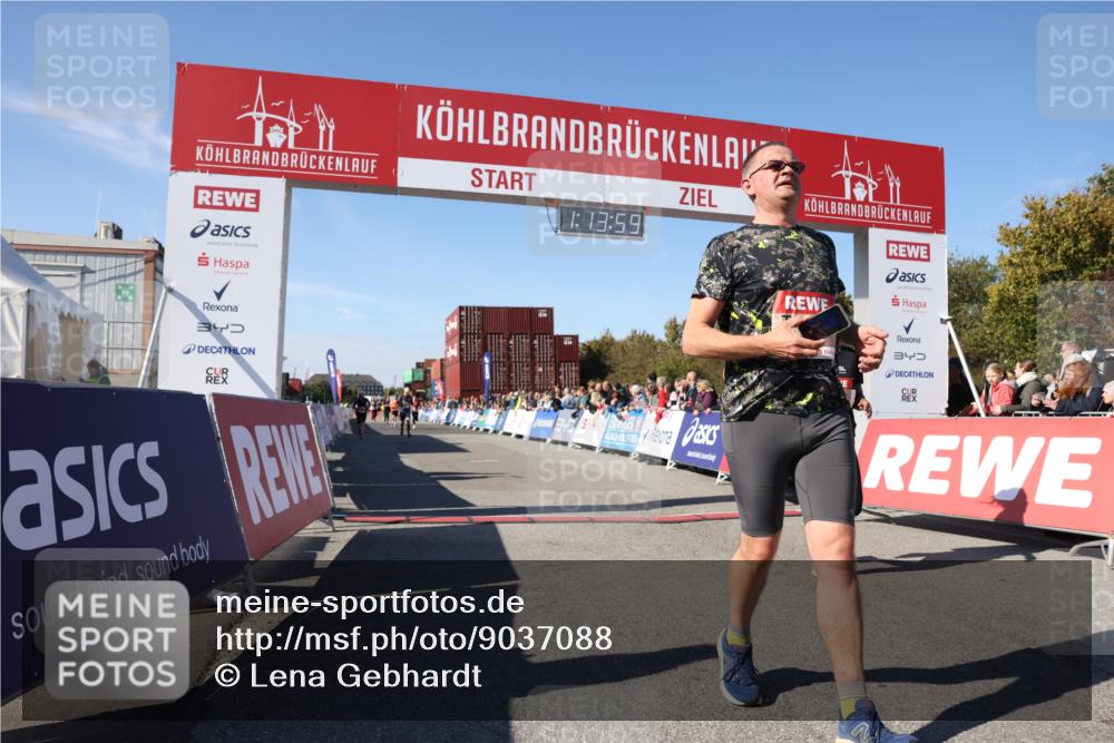 03.10.2025 - Köhlbrandbrückenlauf Lena Gebhardt http://msf.ph/oto/9037088 03.10.2025 13:14:00 Ziel 4188, 4306, 4522, 4612, 4642, 4868, 5078, 5640, 5700, 5727, 6125, 6227, 6228, 6318, 6487, 6488, 6604, 6766 meine-sportfotos.de