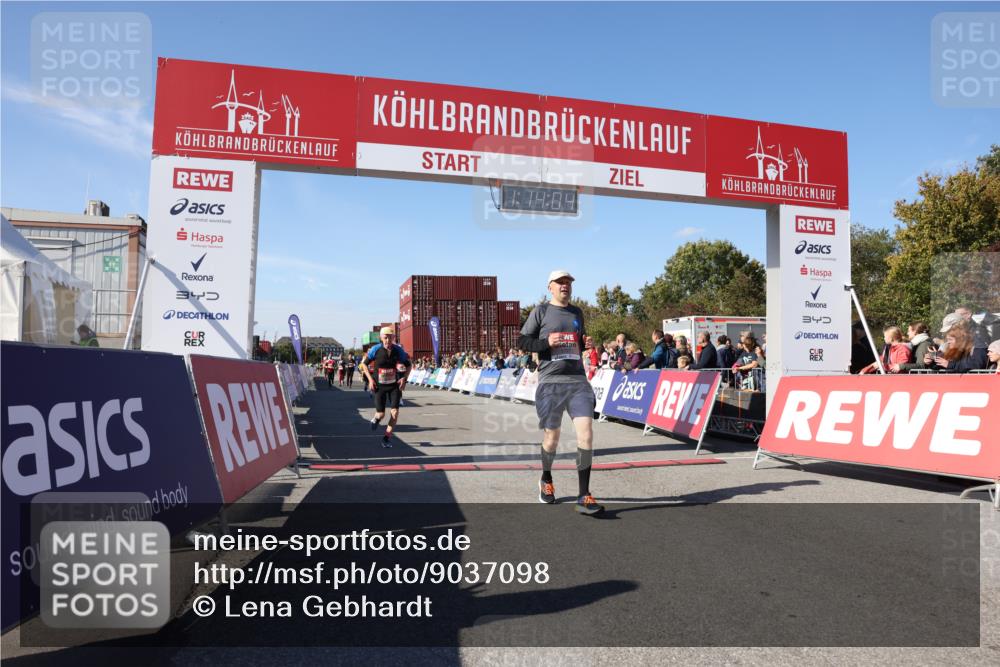 03.10.2025 - Köhlbrandbrückenlauf Lena Gebhardt http://msf.ph/oto/9037098 03.10.2025 13:14:05 Ziel 4188, 4306, 4313, 4612, 4785, 4868, 5700, 5727, 6318, 6766 meine-sportfotos.de