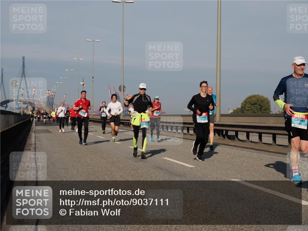 03.10.2025 - Köhlbrandbrückenlauf Fabian Wolf http://msf.ph/oto/9037111 03.10.2025 09:51:44 Position 3 3300 meine-sportfotos.de