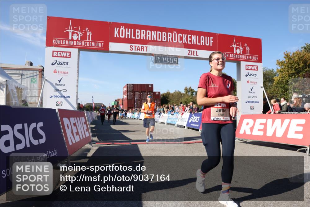 03.10.2025 - Köhlbrandbrückenlauf Lena Gebhardt http://msf.ph/oto/9037164 03.10.2025 13:14:10 Ziel 4313, 4437, 4641, 4728, 4785, 4809, 5727, 6318, 6418, 6735 meine-sportfotos.de
