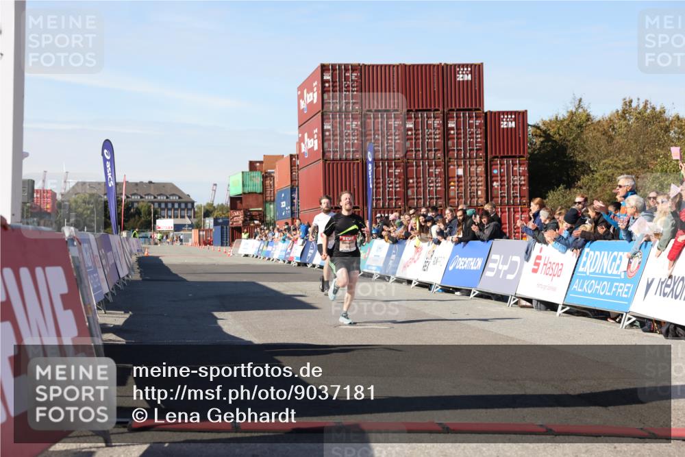 03.10.2025 - Köhlbrandbrückenlauf Lena Gebhardt http://msf.ph/oto/9037181 03.10.2025 12:50:05 Ziel 4035, 6086 meine-sportfotos.de