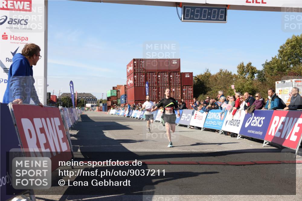 03.10.2025 - Köhlbrandbrückenlauf Lena Gebhardt http://msf.ph/oto/9037211 03.10.2025 12:50:06 Ziel 4035, 6086 meine-sportfotos.de