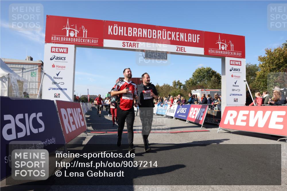 03.10.2025 - Köhlbrandbrückenlauf Lena Gebhardt http://msf.ph/oto/9037214 03.10.2025 13:14:14 Ziel 4313, 4437, 4569, 4641, 4728, 4776, 4785, 4809, 4888, 5282, 6318, 6327, 6418, 6735 meine-sportfotos.de
