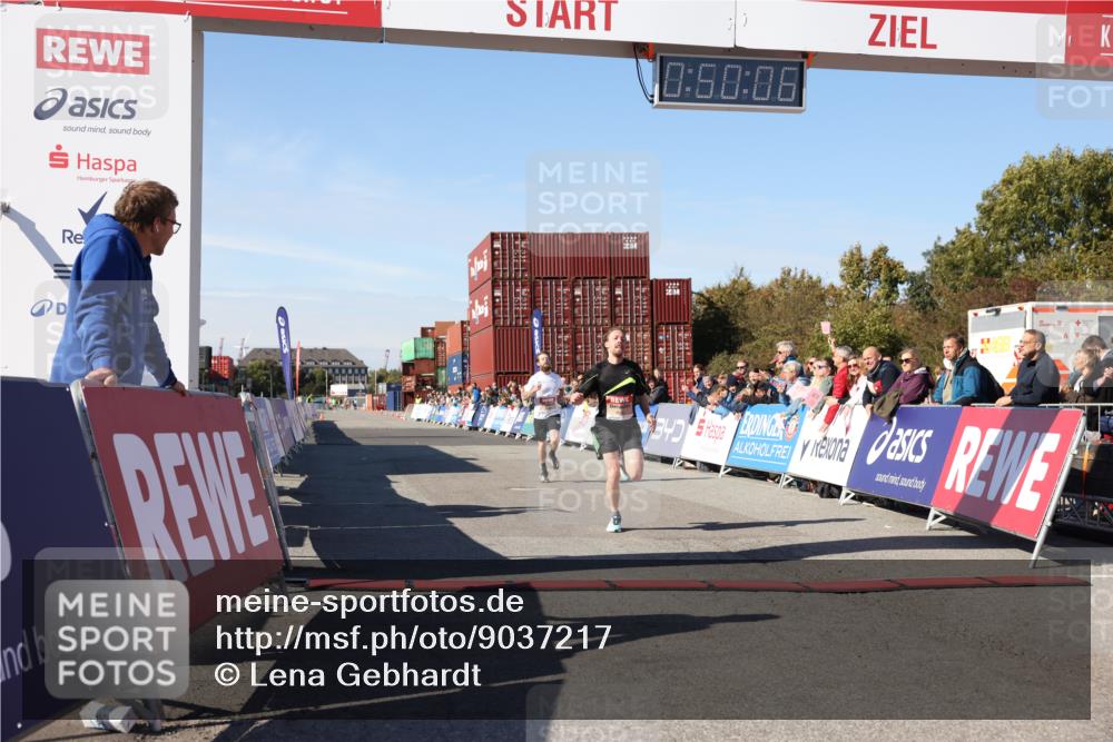 03.10.2025 - Köhlbrandbrückenlauf Lena Gebhardt http://msf.ph/oto/9037217 03.10.2025 12:50:06 Ziel 4035, 6086 meine-sportfotos.de