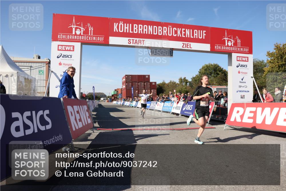 03.10.2025 - Köhlbrandbrückenlauf Lena Gebhardt http://msf.ph/oto/9037242 03.10.2025 12:50:07 Ziel 4035, 6086 meine-sportfotos.de