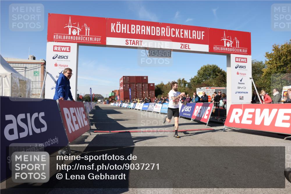 03.10.2025 - Köhlbrandbrückenlauf Lena Gebhardt http://msf.ph/oto/9037271 03.10.2025 12:50:08 Ziel 4035, 6086 meine-sportfotos.de