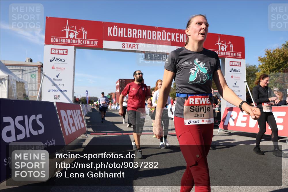03.10.2025 - Köhlbrandbrückenlauf Lena Gebhardt http://msf.ph/oto/9037282 03.10.2025 13:14:18 Ziel 4313, 4437, 4569, 4641, 4728, 4776, 4809, 4888, 5282, 6012, 6327, 6418, 6512, 6735 meine-sportfotos.de