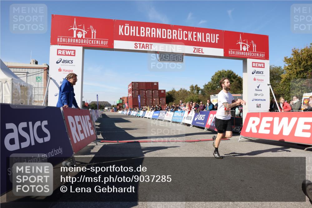 03.10.2025 - Köhlbrandbrückenlauf Lena Gebhardt http://msf.ph/oto/9037285 03.10.2025 12:50:09 Ziel 4035, 6086 meine-sportfotos.de