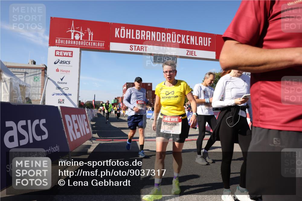 03.10.2025 - Köhlbrandbrückenlauf Lena Gebhardt http://msf.ph/oto/9037317 03.10.2025 13:14:21 Ziel 4426, 4437, 4569, 4641, 4728, 4776, 4809, 4888, 5132, 5282, 6012, 6327, 6418, 6512, 6735 meine-sportfotos.de