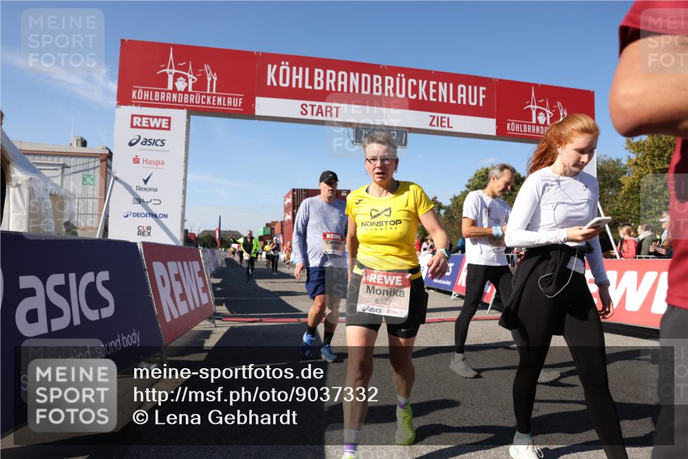 03.10.2025 - Köhlbrandbrückenlauf Lena Gebhardt http://msf.ph/oto/9037332 03.10.2025 13:14:21 Ziel 4426, 4437, 4569, 4641, 4728, 4776, 4809, 4888, 5132, 5282, 6012, 6327, 6418, 6512, 6735 meine-sportfotos.de