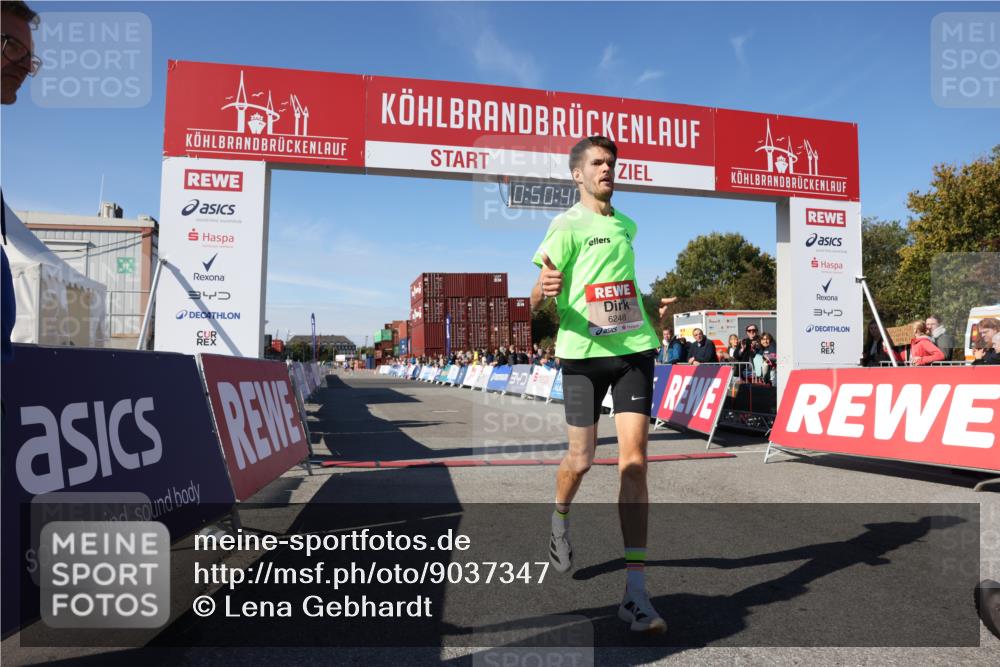 03.10.2025 - Köhlbrandbrückenlauf Lena Gebhardt http://msf.ph/oto/9037347 03.10.2025 12:50:40 Ziel 6248 meine-sportfotos.de