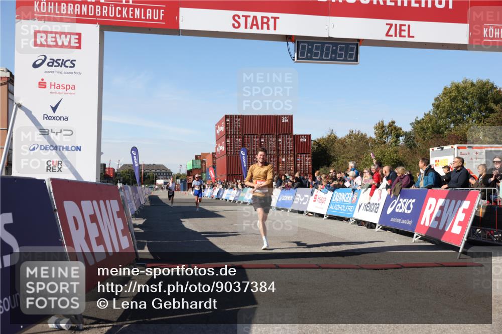 03.10.2025 - Köhlbrandbrückenlauf Lena Gebhardt http://msf.ph/oto/9037384 03.10.2025 12:50:53 Ziel 4072, 6216, 6552 meine-sportfotos.de
