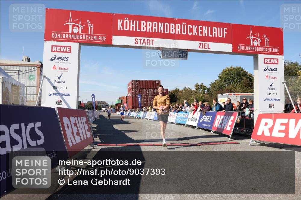 03.10.2025 - Köhlbrandbrückenlauf Lena Gebhardt http://msf.ph/oto/9037393 03.10.2025 12:50:54 Ziel 4072, 6216, 6552 meine-sportfotos.de