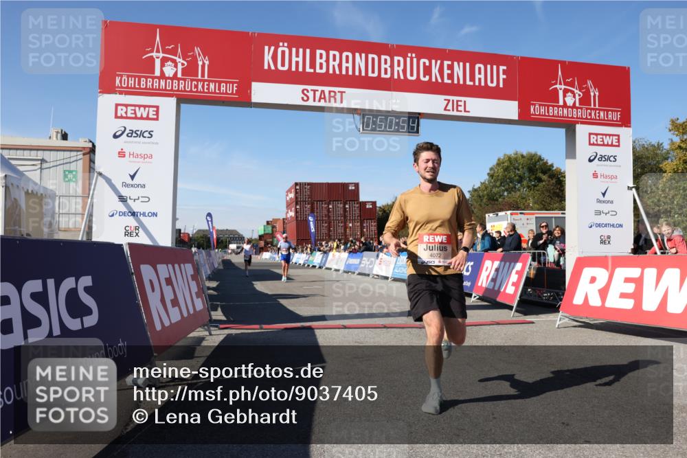 03.10.2025 - Köhlbrandbrückenlauf Lena Gebhardt http://msf.ph/oto/9037405 03.10.2025 12:50:55 Ziel 4072, 6216, 6552 meine-sportfotos.de