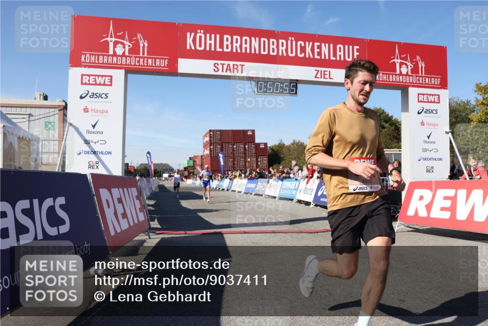 03.10.2025 - Köhlbrandbrückenlauf Lena Gebhardt http://msf.ph/oto/9037411 03.10.2025 12:50:55 Ziel 4072, 6216, 6552 meine-sportfotos.de