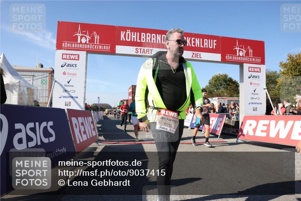 03.10.2025 - Köhlbrandbrückenlauf Lena Gebhardt http://msf.ph/oto/9037415 03.10.2025 13:14:28 Ziel 4259, 4400, 4426, 4776, 5132, 5282, 5782, 5805, 5902, 5903, 6012, 6512 meine-sportfotos.de