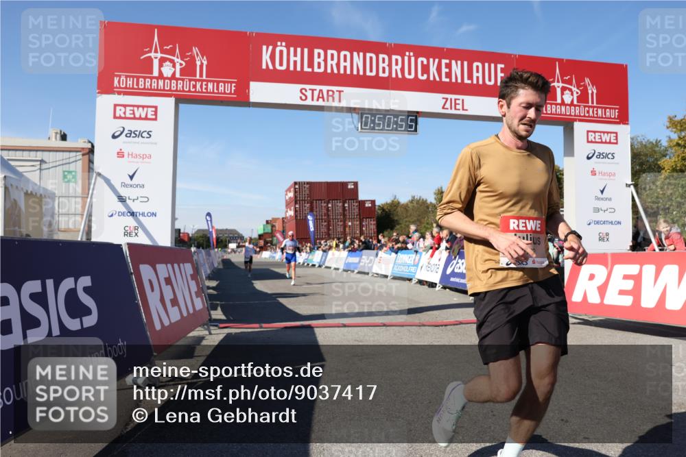 03.10.2025 - Köhlbrandbrückenlauf Lena Gebhardt http://msf.ph/oto/9037417 03.10.2025 12:50:55 Ziel 4072, 6216, 6552 meine-sportfotos.de